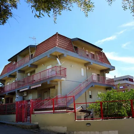 Apartament Lo Scoglio Della Sirena Due